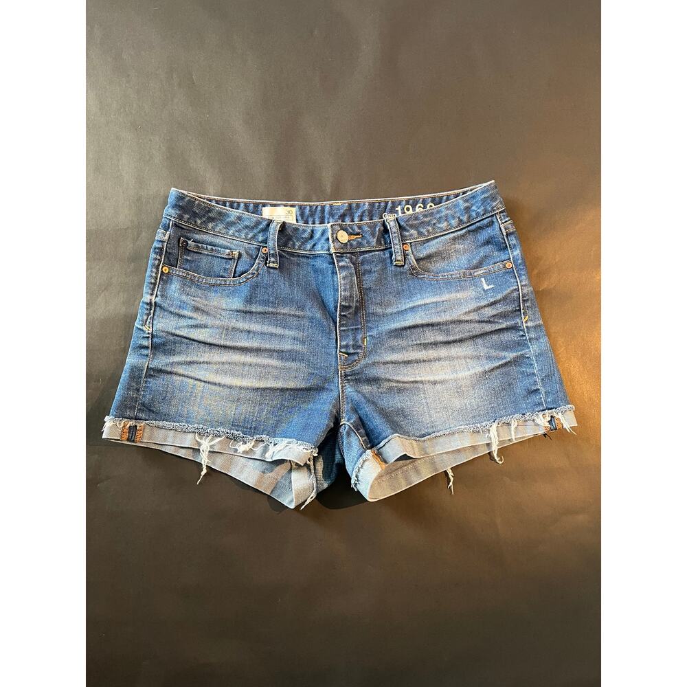 GAP Distressed Denim Shorts 30 W